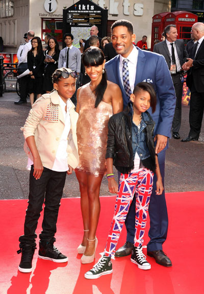 pictures of will smith and family. will smith family members.