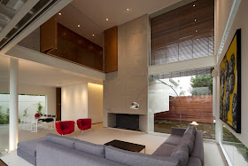 Modern open living room in the FF House in Mexico