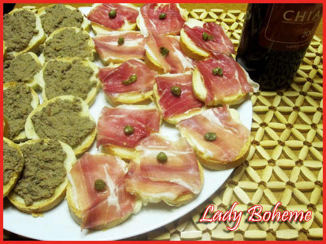 hiperica di lady boheme blog di cucina, ricette facili e veloci. Ricette antipasto toscano, alette di pollo e melanzane grigliate