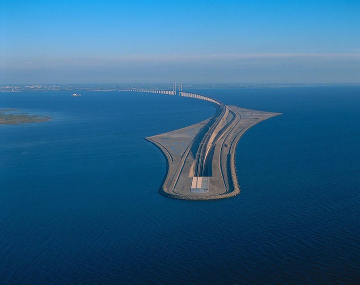 5-Mile-Long Bridge Transitions into a Tunnel That Connects Denmark with Sweden