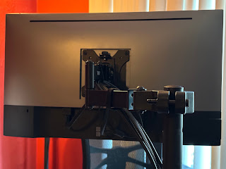 MI-878 pole with MOUNT-POLE01A universal monitor arm