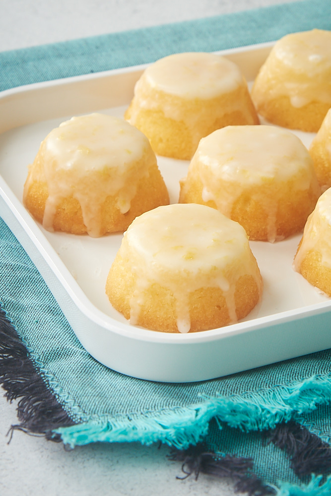 Mini Lemon Pound Cakes - These bite-size Mini Lemon Pound Cakes are deliciously lemony!