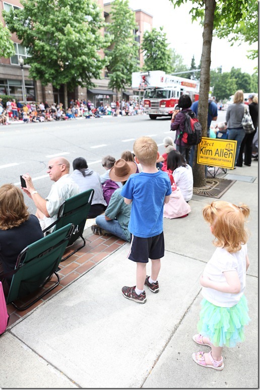 Saturday Farmers Mkt and Redmond Derby Days parade (28)-blog