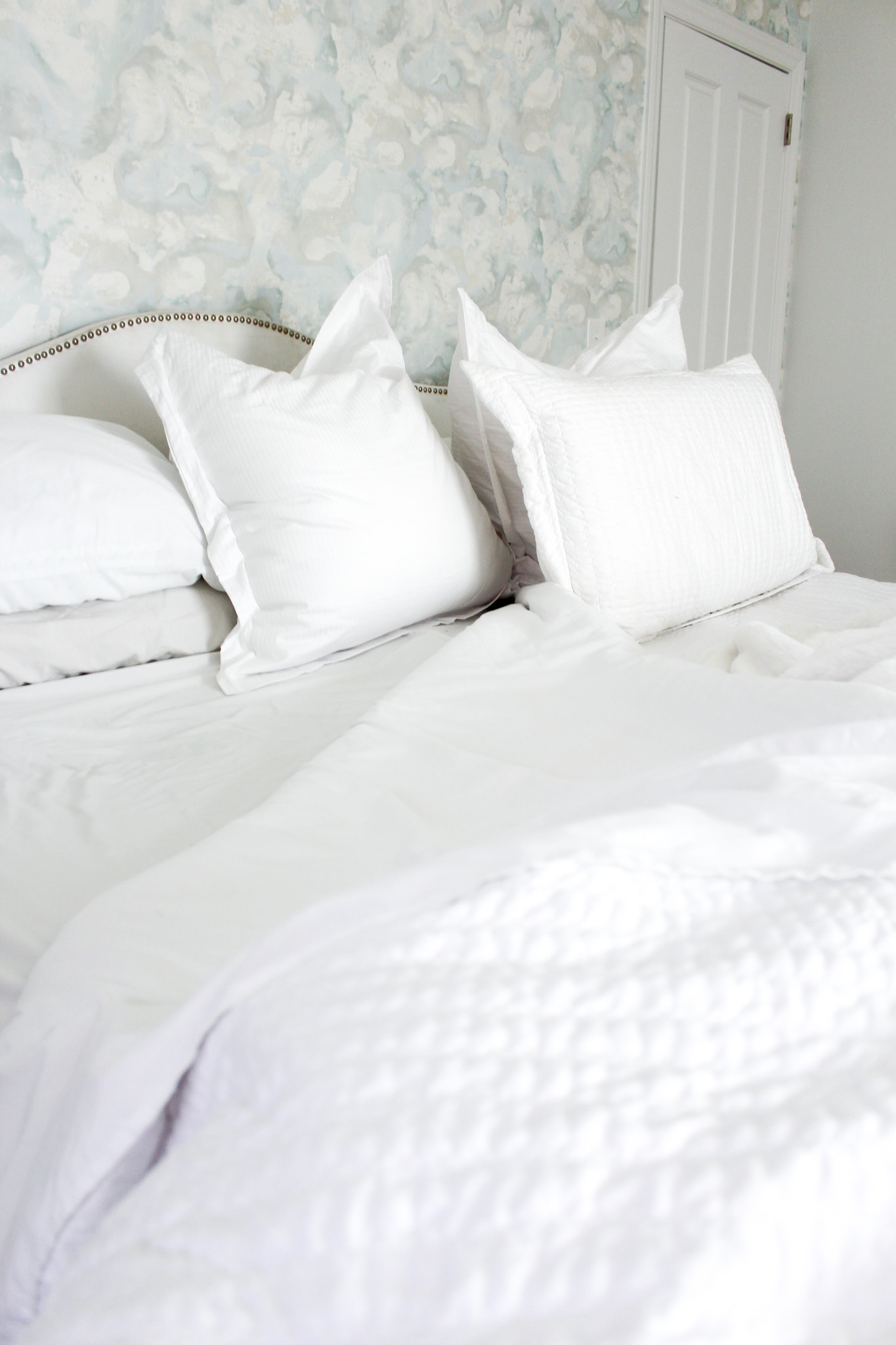 How To Make Your Bedding Look High End (and the best of Amazon Bedding!)