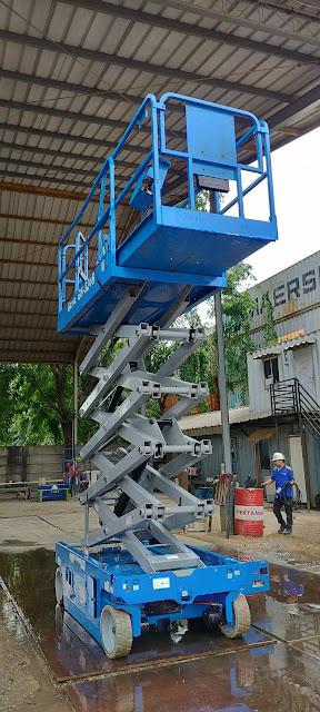 rental scissor lift pasuruan