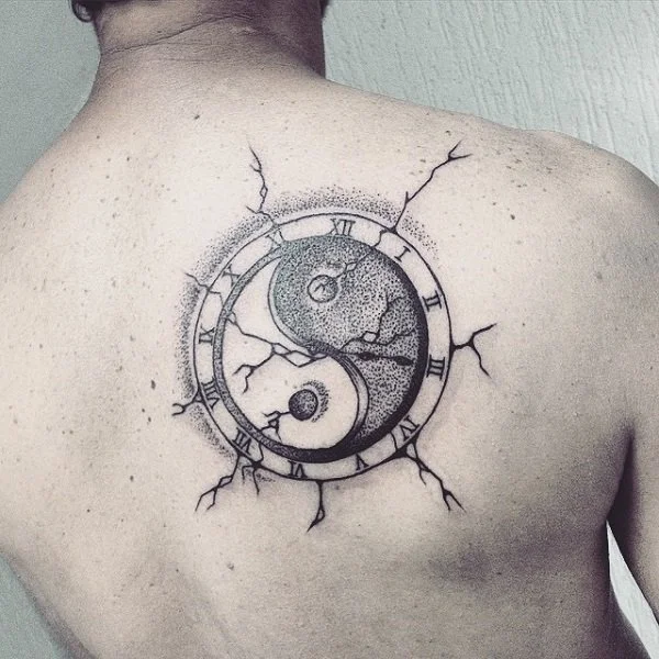 tatuajes de yin yang para mujeres