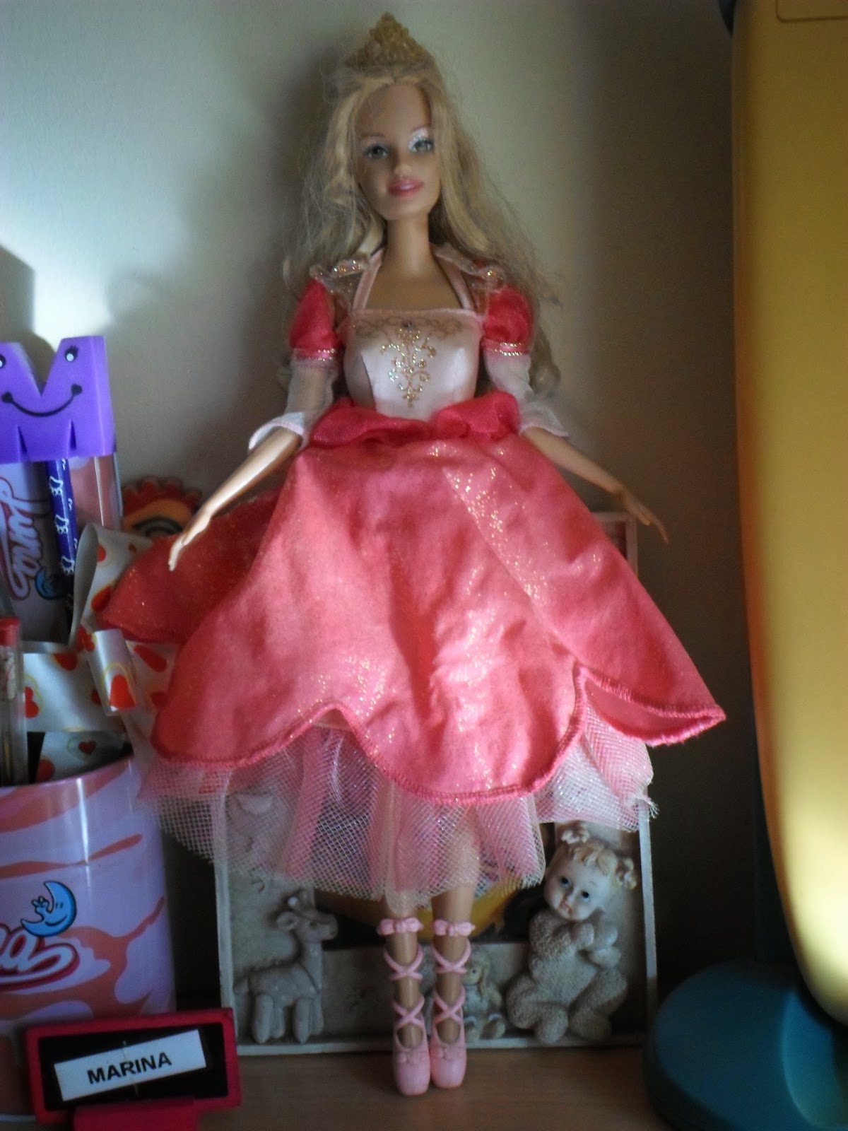 Como peinar a tu muñeca monster o barbie YouTube - Como Peinar A Las Barbies