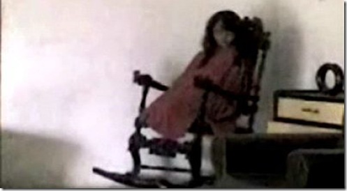 foto-hantu-kuntilanak-merah-di-sukabumi