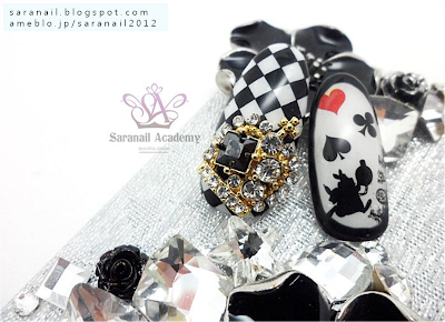 Crown Nail Part, Alice's Adventures in Wonderland nail art!