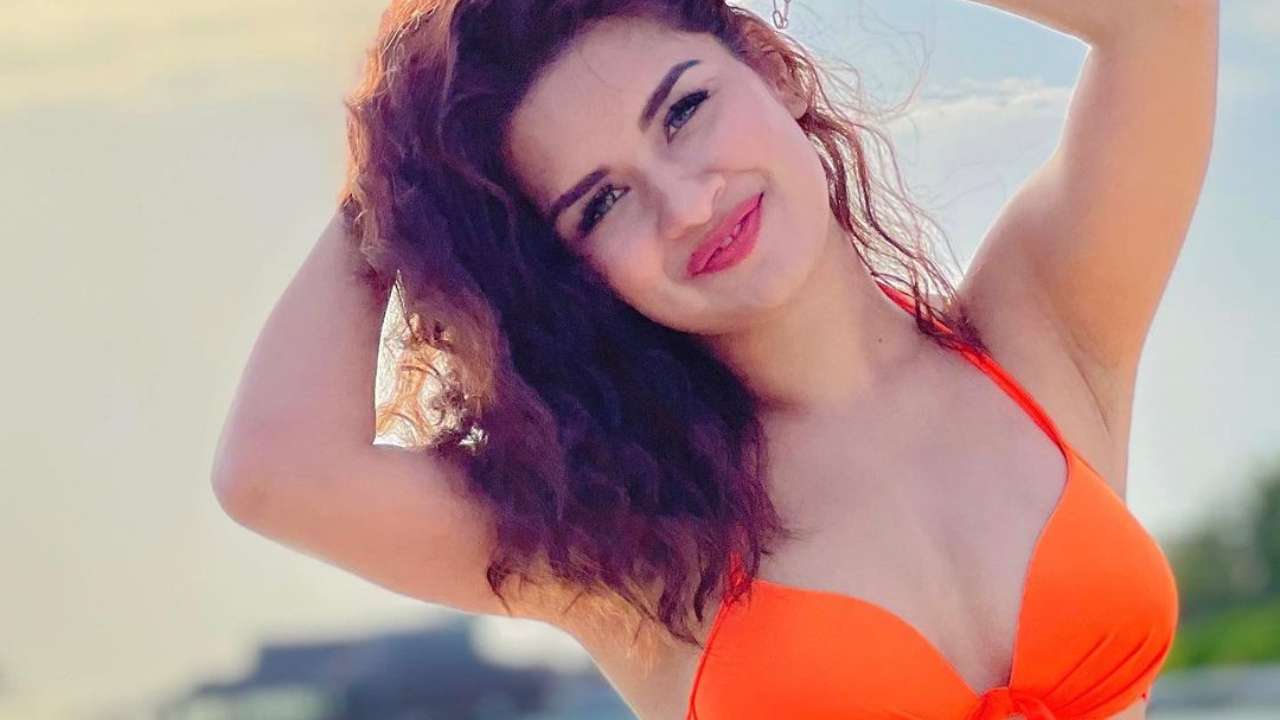 Pic talk: Avneet Kaur looks sizzling hot in an orange two-piece, slobber commendable photographs become a web sensation