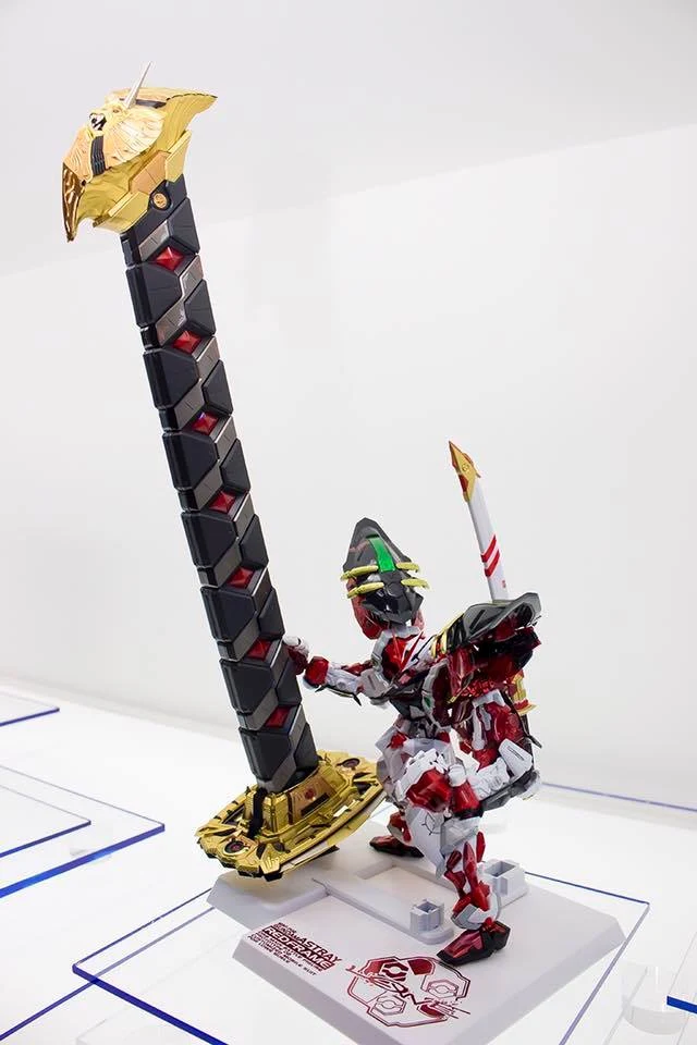 METAL BUILD 1/100 Gundam Astray Red Frame Powered Red & 150 Gerbera Exhibited at Tamashii Nation 2016