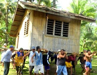  Solidaritas sosial adalah perasaan emosional dan moral yang terbentuk pada hubungan antar Pengertian, Jenis dan Bentuk Solidaritas Sosial