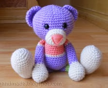 http://gosyo.co.jp/english/pattern/eHTML/ePDF/1004/amicomo3-34_Amigurumi_Bear.pdf