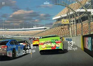 لعبة سباق حقيقي Real Racing 3