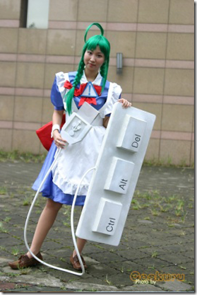 os-tan cosplay - windows me 02