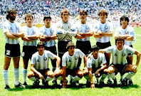 SELECCIÓN DE ARGENTINA - Temporada 1985-86 - Batista, Cuciuffo, Olarticoechea, Pumpido, Brown, Ruggieri, Maradona; Burruchaga, Giusti, Héctor Enrique y Jorge Valdano - ARGENTINA 3 (Brown, Valdano y Burruchaga), ALEMANIA FEDERAL 2 (Rummenigge y Völler) - 29/06/1986 - Mundial de México 1986, final - Ciudad de México (México), estadio Azteca - La Selección de ARGENTINA gana su 2º Mundial