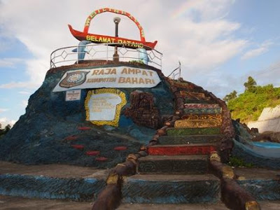 Selamat Datang di Raja Ampat. Sepotong surga di Bumi Papua