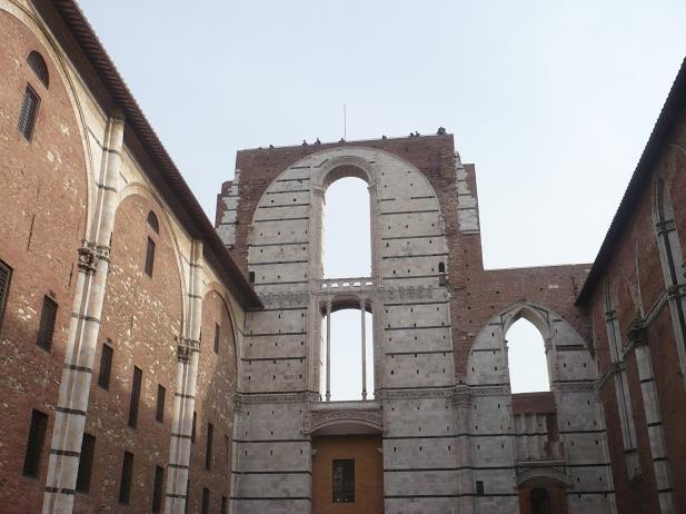 Facciatone Siena