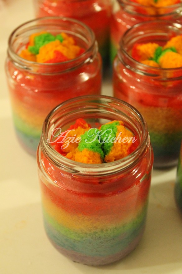 Rainbow Cake In A Jar Untuk Majlis Pertunangan - Azie Kitchen