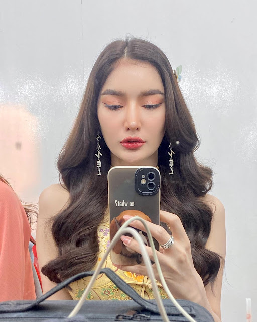 Thanyada Kunpaipuen – Most Beautiful Thailand Transgender Women's Chinese Traditional Dress