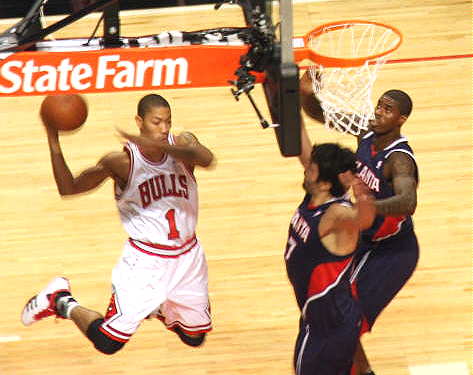 derrick rose. derrick rose dunk bulls.