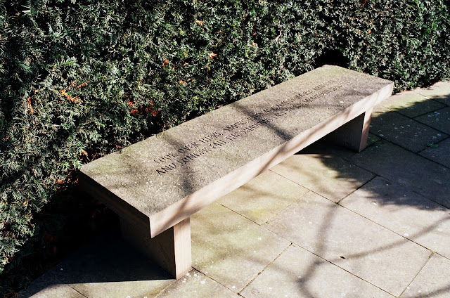 London bench Serpentine Gallery Hyde Park