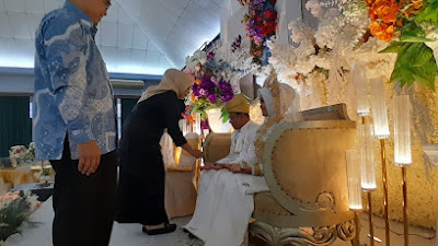 Lestarikan Tradisi Melayu, Tak hanya Akad Prosesi Pernikahan Rio dan Tiara Juga jalani Prosesi Tepuk Tepung Tawar