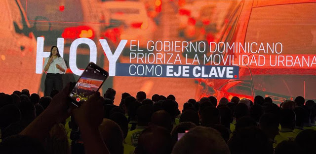 El Gobierno hará un cambio en los horarios de instituciones públicas para mejorar el tránsito en SD