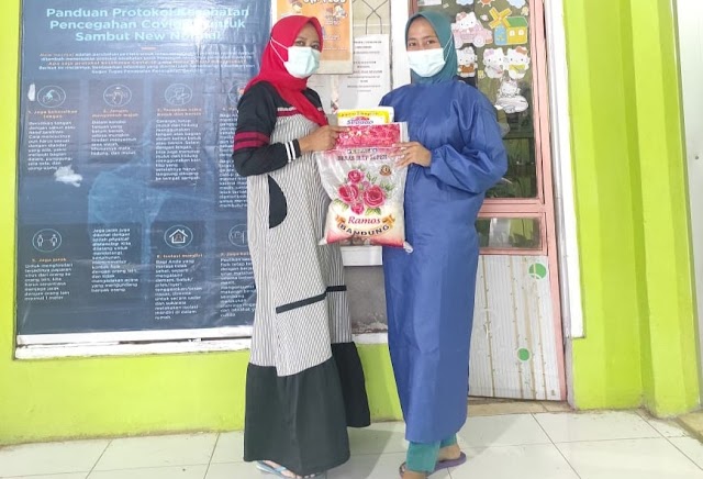 Klinik Pratama Kenanga Natar Bersama ACT Bandar Lampung Berbagi Sembako untuk Pasien dan Tenaga Medis