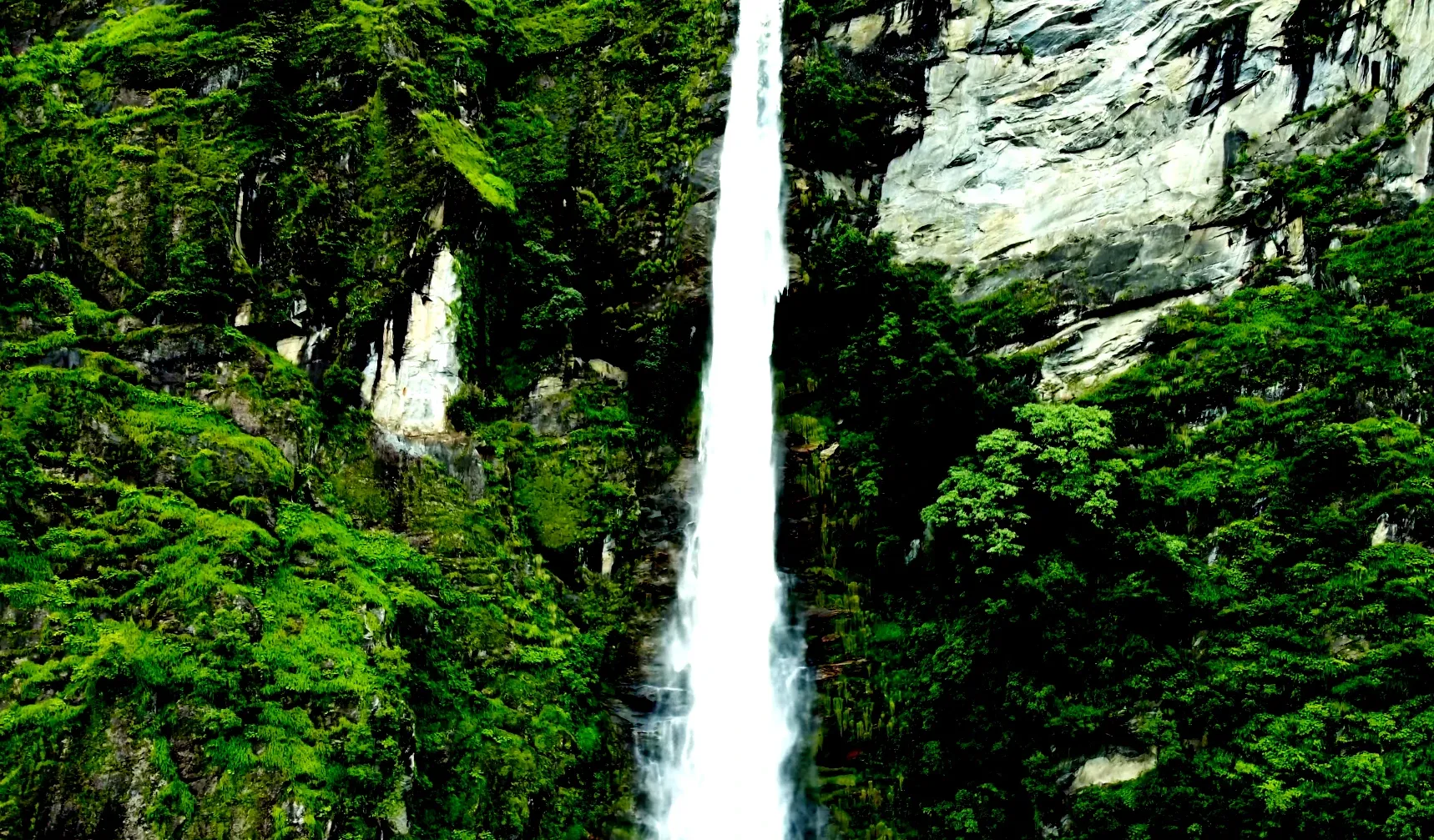 www.npl-nepal.com/fung-funge-waterfalls