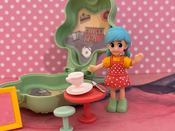 estojinho estilo Polly Pocket - verde em forma de flor