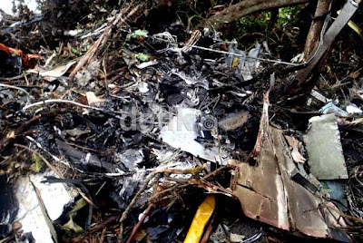 Foto kecelakaan pesawat sukhoi superjet 100