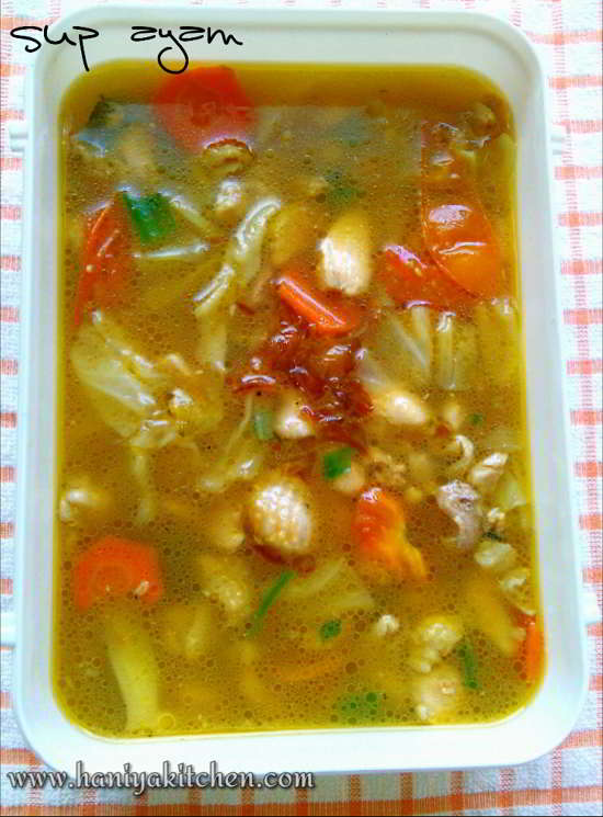 Resep Sup Ayam Hangat Lebih Enak - Haniya Kitchen