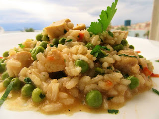 Chicken with peas and rice