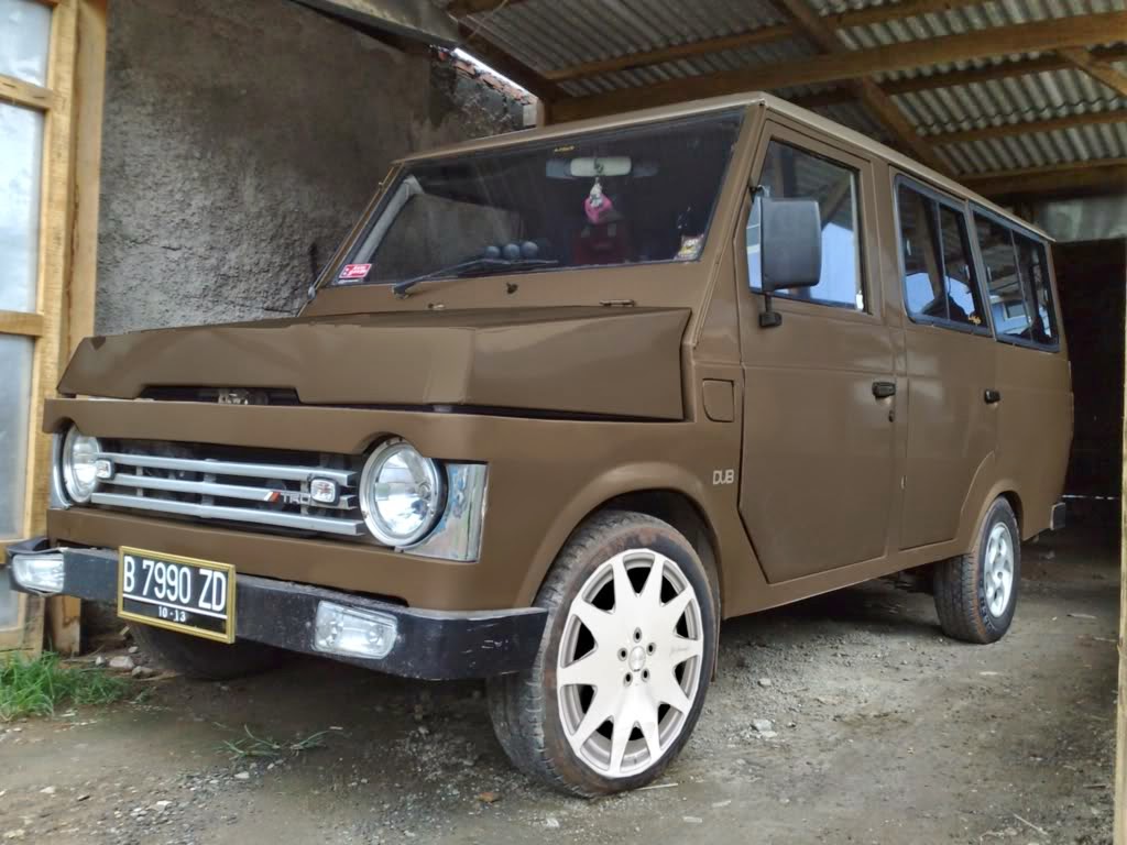 OLD INDONESIAN VEHICLES Toyota Kijang  Doyok 1st 