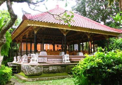 Rumah Adat Bali  Bali Traditional house: Bali Traditional House 