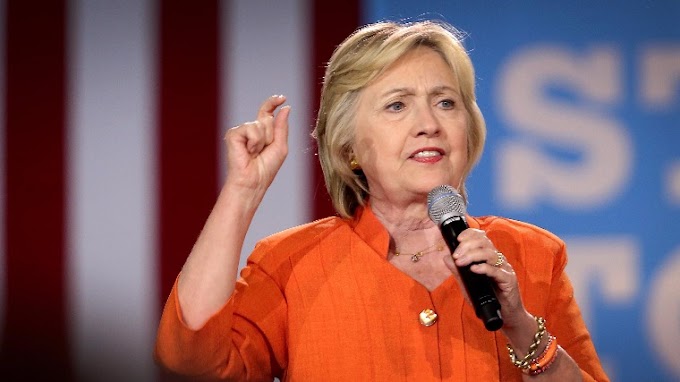 Újabb Clinton-anyagokat ígér a WikiLeaks