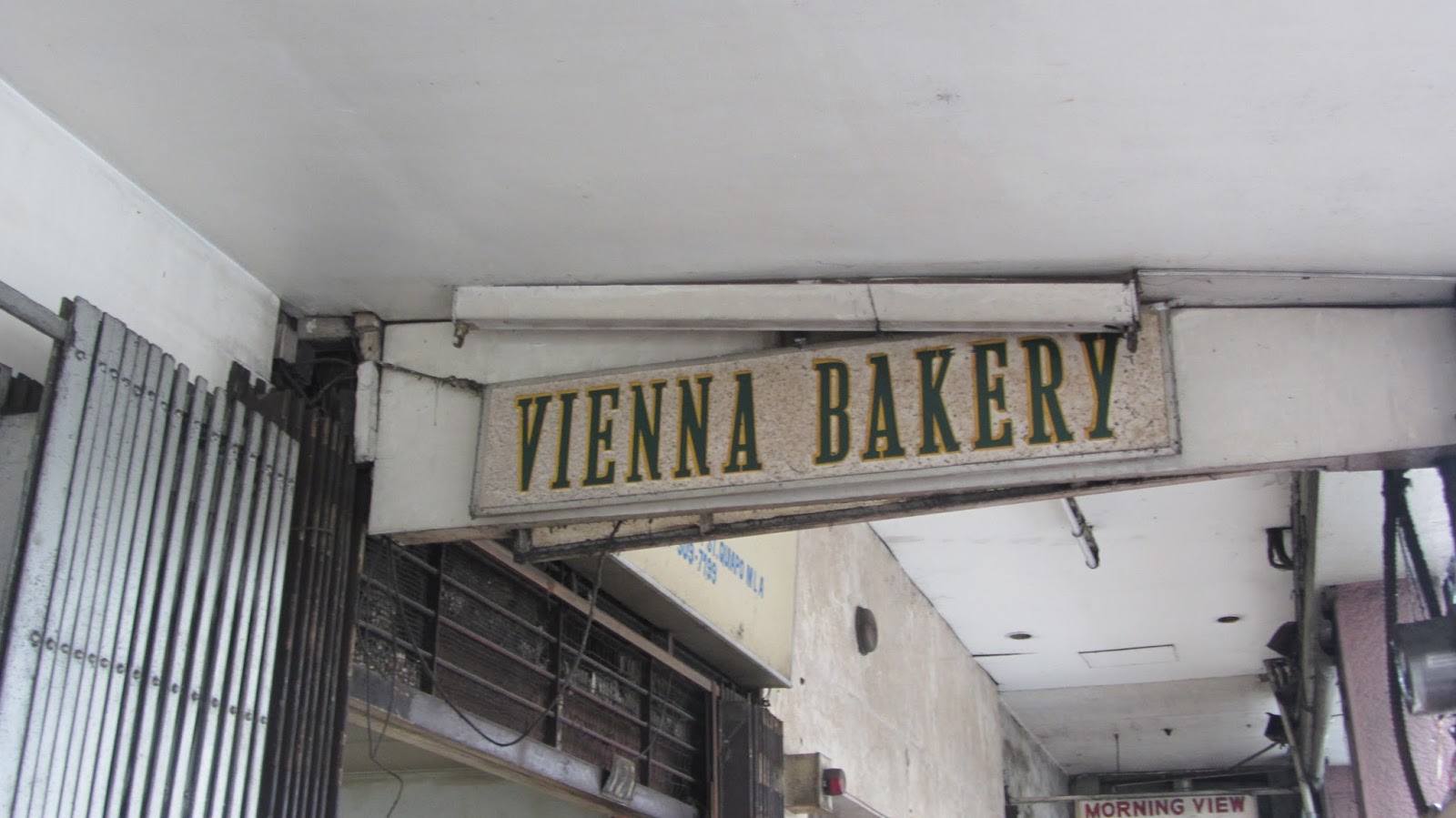 Vienna Bakery Excelente Cooked Ham in Quiapo  walkandeat