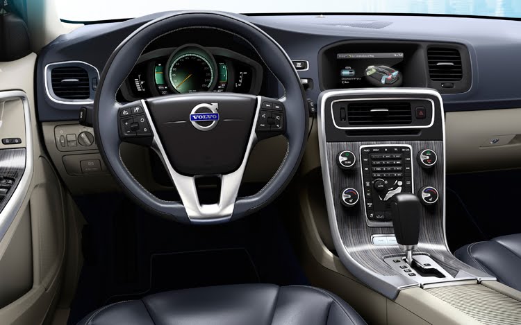 Volvo V60 Wagon 2012 cockpit