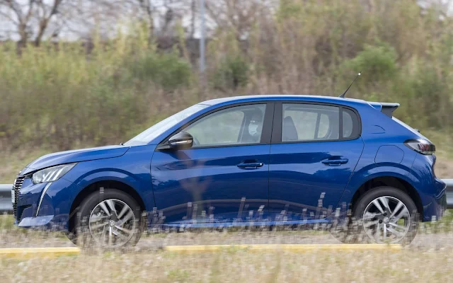 Novo Peugeot 208 2021