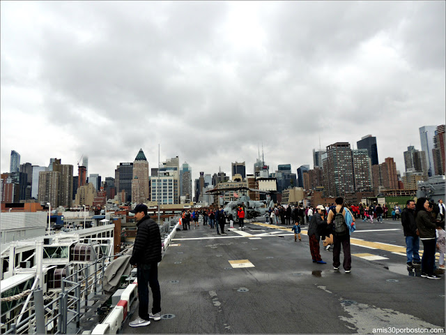 Vistas desde la Cubierta de un Barco durante la Fleet Week de Nueva York