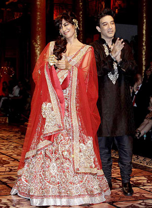 Chitrangda Singh with Designer Suneet Verma