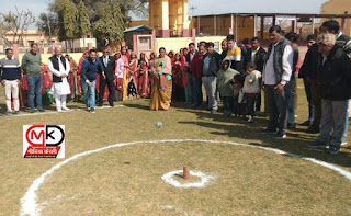 Nawalgarh latest news नगरपालिका उपाध्यक्ष कैलाश चोटिया ने कहा कि उत्सव व मेले राजस्थानी संस्कृति की पहचान हैं। हरदड़ा, सतोलिया जैसे परम्परागत खेल लुप्त होते जा रहे हैं। मोरारका फाउंडेशन इन खेलों को जीवित रखने का काम कर रहा है।  चेयरमैन भारती मोरारका व डायरेक्टर प्रगति मूंदड़ा पहुंची नवलगढ़