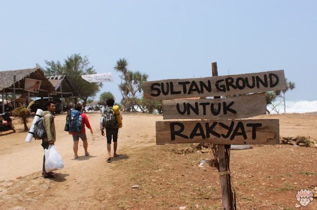 Menikmati Sejuknya Pantai Sanglen (journeyofalek.com) 1