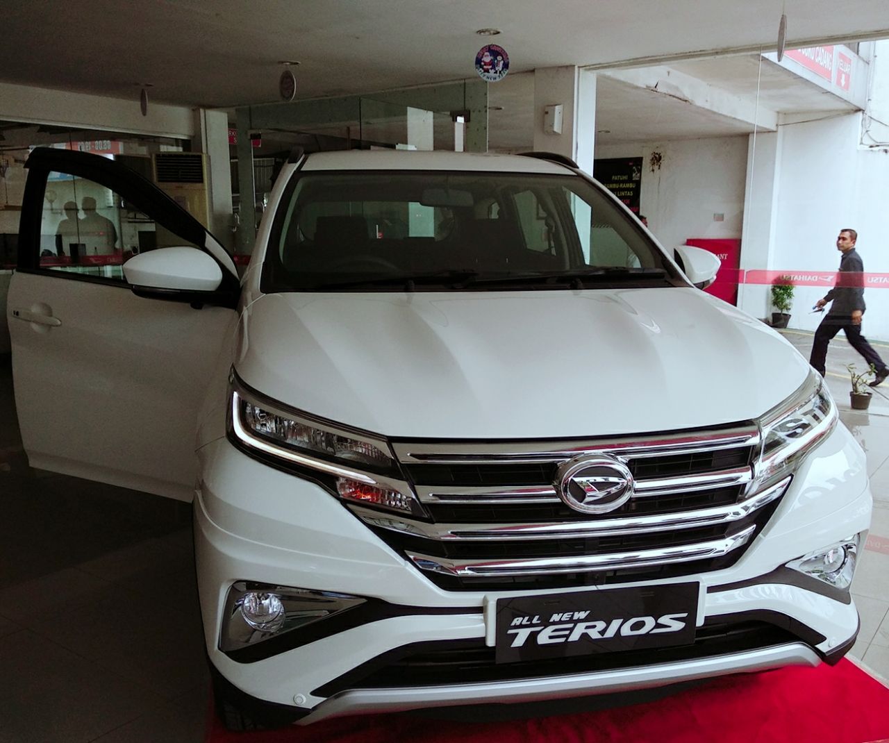 Gambar Modifikasi Mobil Daihatsu Xenia Sporty 2019  Otomotif