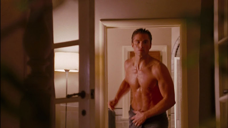 Eric Winter Shirtless in The Ugly Truth