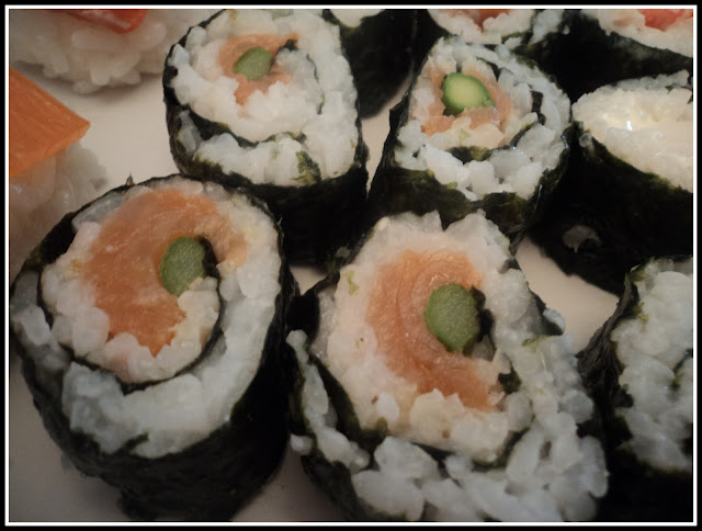 sushi  salmón cangrejo alba hogar