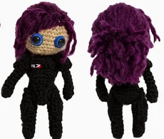 http://diygeekery.files.wordpress.com/2012/09/mass-effect-shepard-amigurumi-pattern.pdf
