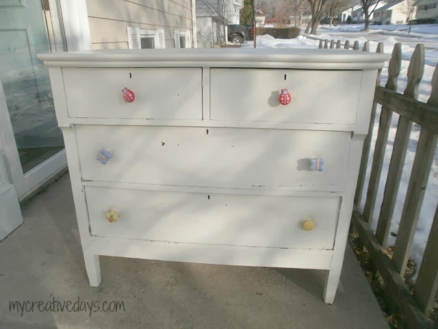 http://www.mycreativedays.com/dresser-makeover-with-country-chic-paint/