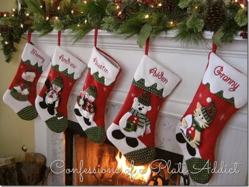 CONFESSIONS OF A PLATE ADDICT Traditional Christmas Mantel